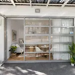 Luxe Central Studio 2 - Close To Randwick
